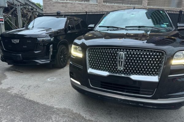 Black Car Everywhere Limousine & Car Service (Hinsdale)
